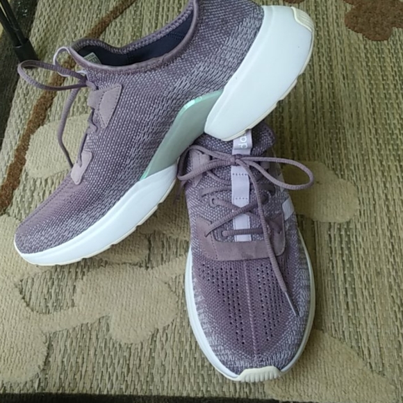 NWOT ADIDAS MENS CLOUDFOAM TENNIS SHOES. SZ 11 main image 8